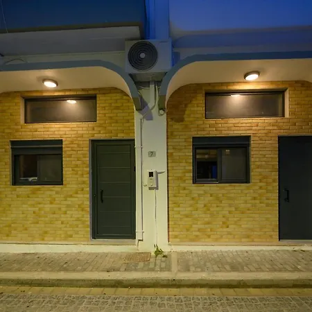 Loft 1 *